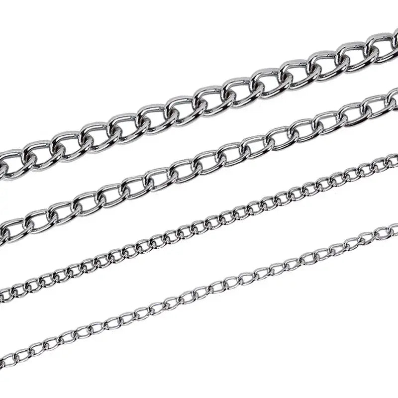 Metal chains of varying thicknesses arranged in parallel rows.